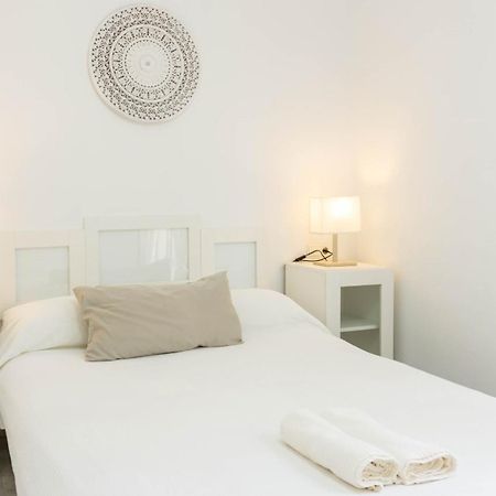 Apartamento Pelayo Малага Екстериор снимка